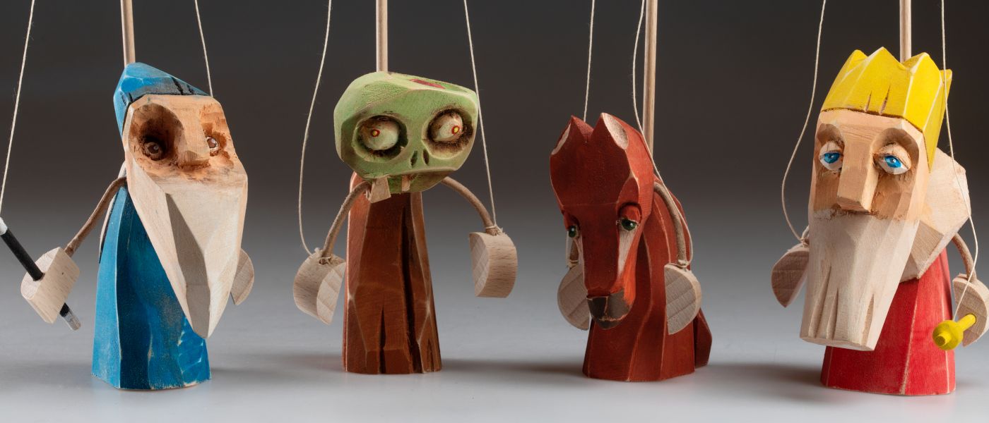Jiřà Polášek – Marionette artigianali in legno moderne