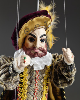 König Rudolf - eine Märchenpuppe